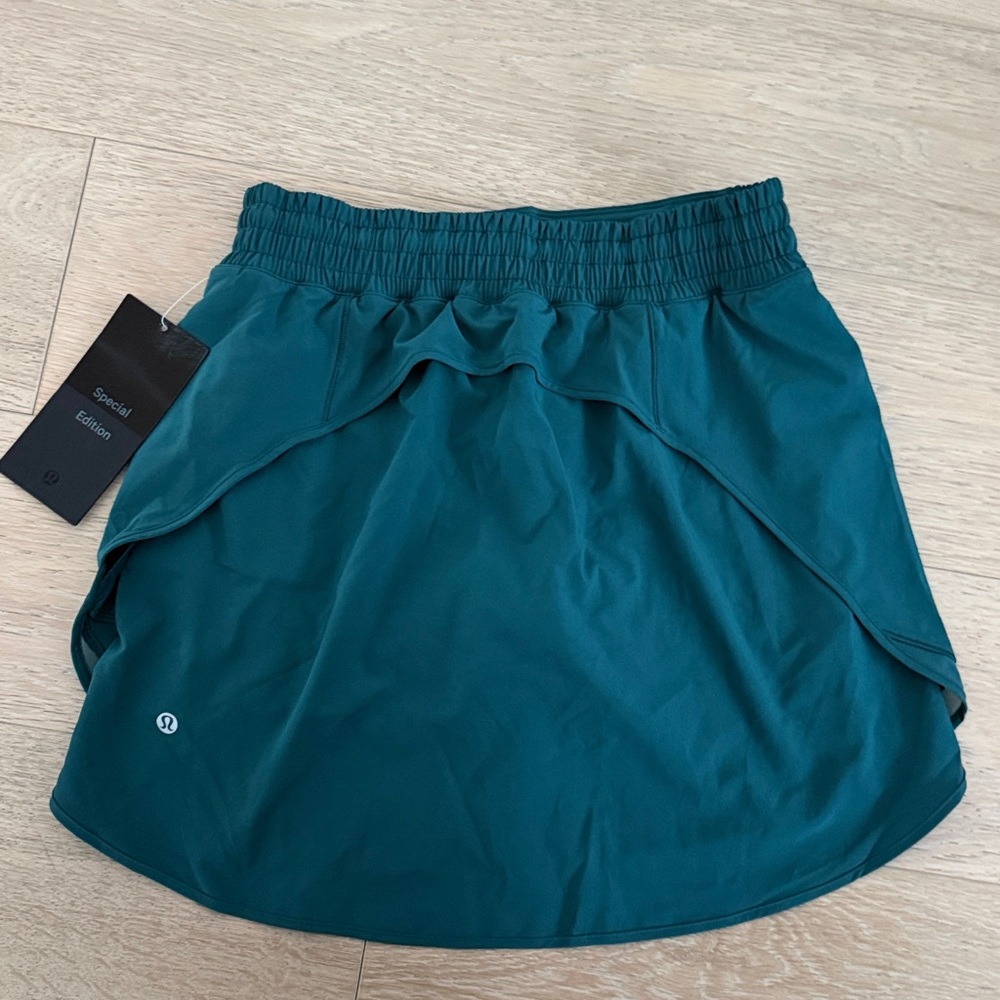 NWT Lululemon Limited Edition Teal Skirt size 8 - Picture 5 of 7